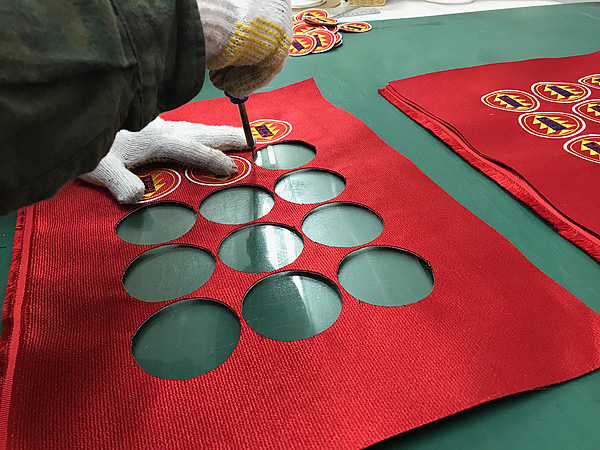 刺繍ワッペンヒートカット