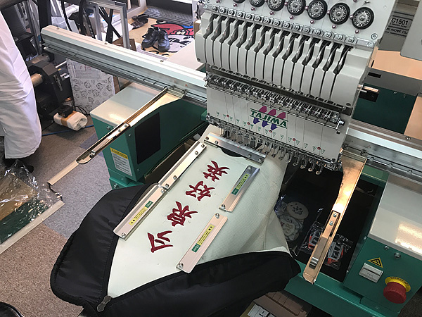 ゴルフバッグヘッドカバーに刺繍