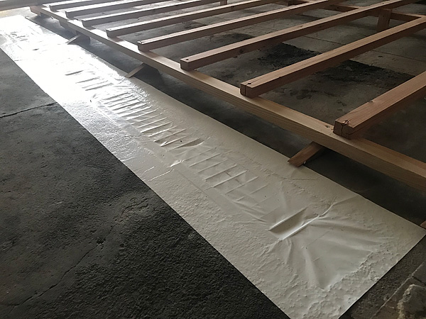 工場の床張り工事