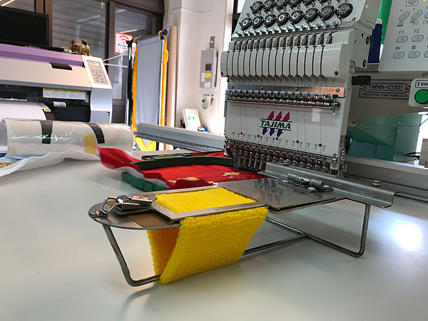 刺繍リストバンド