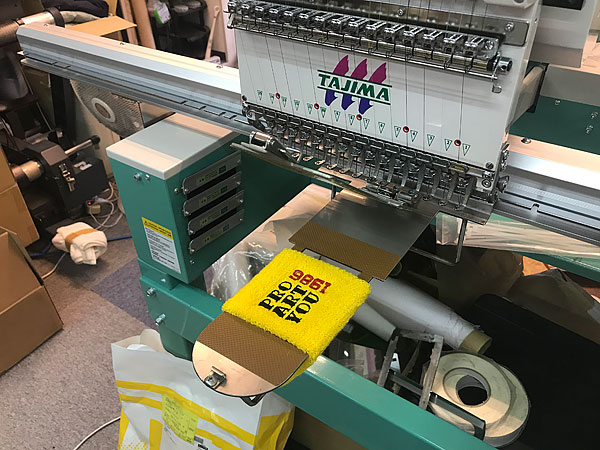 刺繍リストバンド