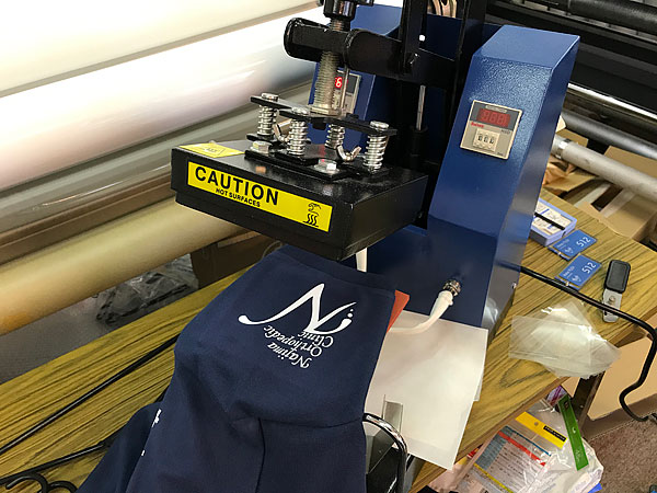 スタッフポロシャツ