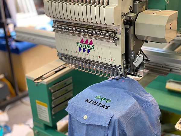刺繍で社名入れ