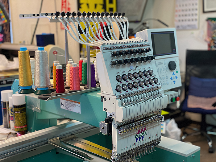 15色刺繍機