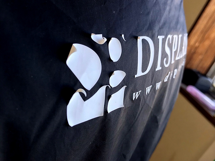 ナイロン用のラバーシートは剥がれます