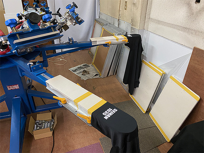 Ｔシャツの袖にプリント