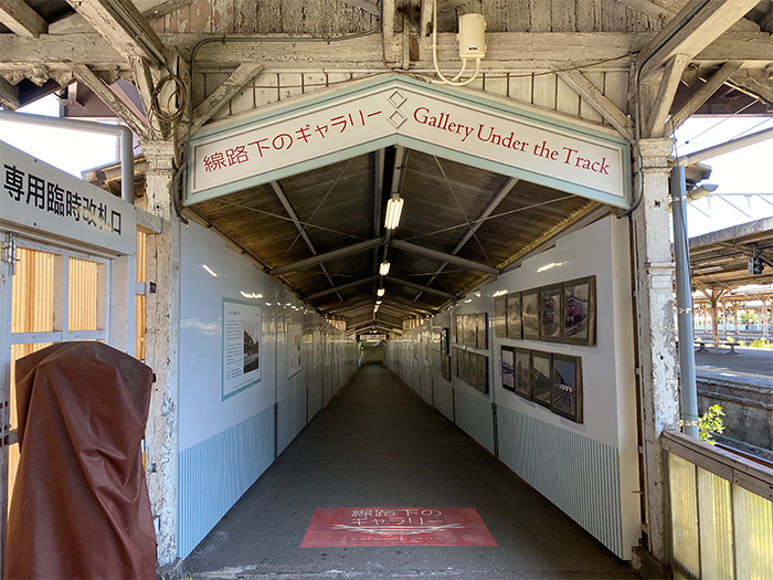 鳥栖駅ギャラリー